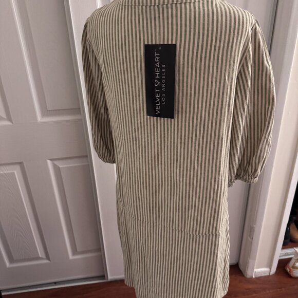 Velvet Heart Striped Linen-Blend Tunic Dress  (Size S-M) - Picture 9 of 12